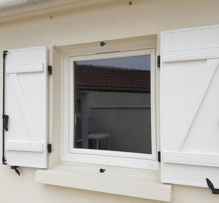 ydepan-ypose-Menuiserie Menuiserie porte fenêtre Cholet