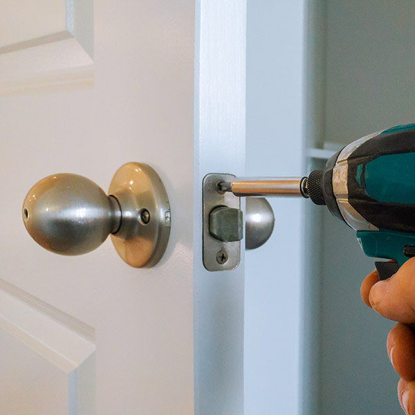 ydepan-ypose-serrureri porte ydepan-ypose-serrureri porte